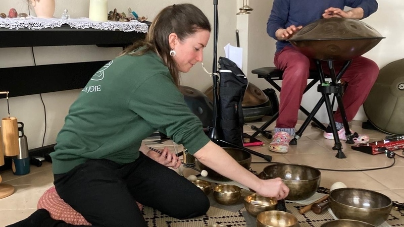 Voyage sonore au bols tibétains et handpan..  