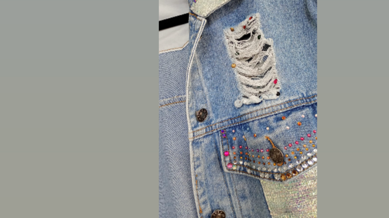 Customisation sur veste en jean 
